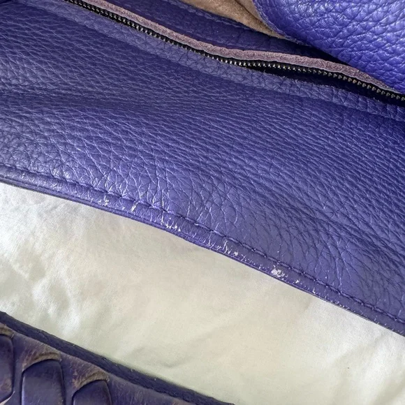 BOTTEGA VENETA Bottega Veneta intrecciato purple leather extra large bag. - Picture 7 of 11